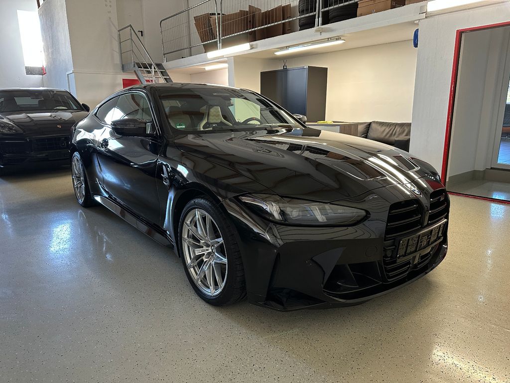 BMW M4 2025