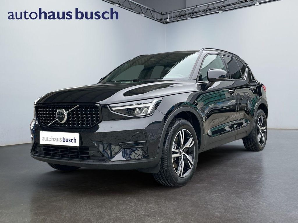 Volvo XC40 2025