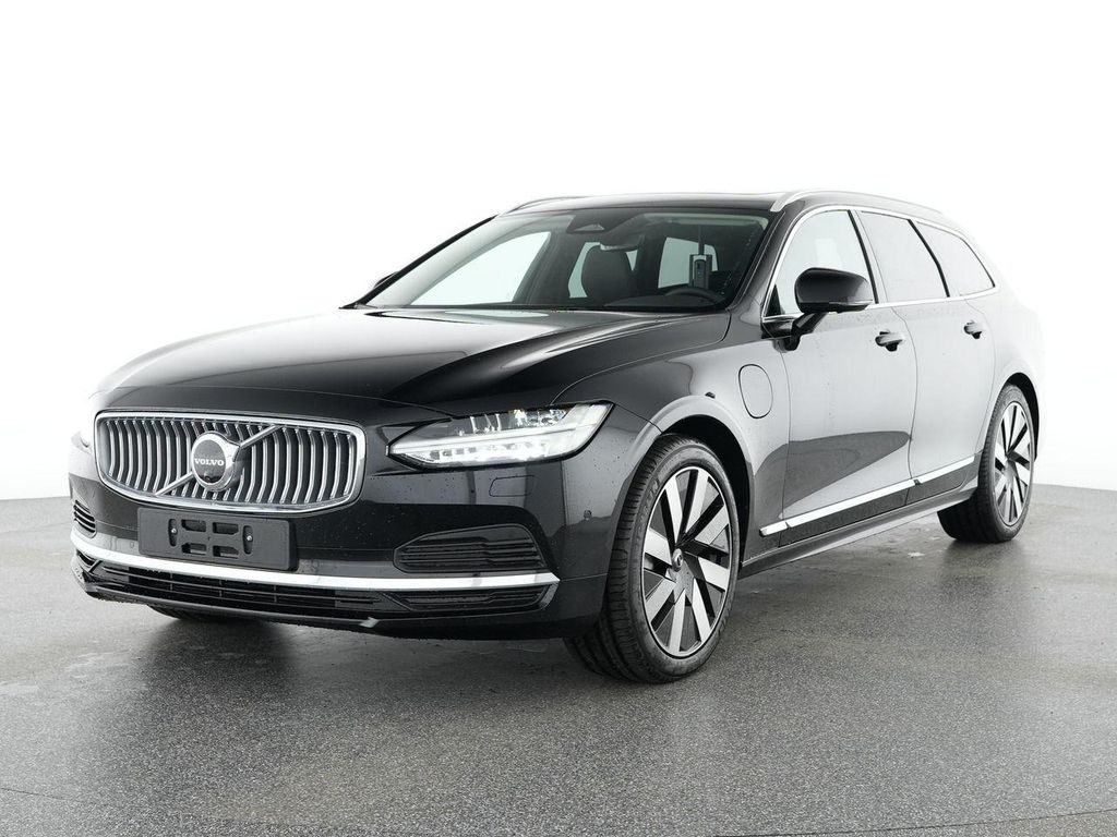 Volvo V90 2025