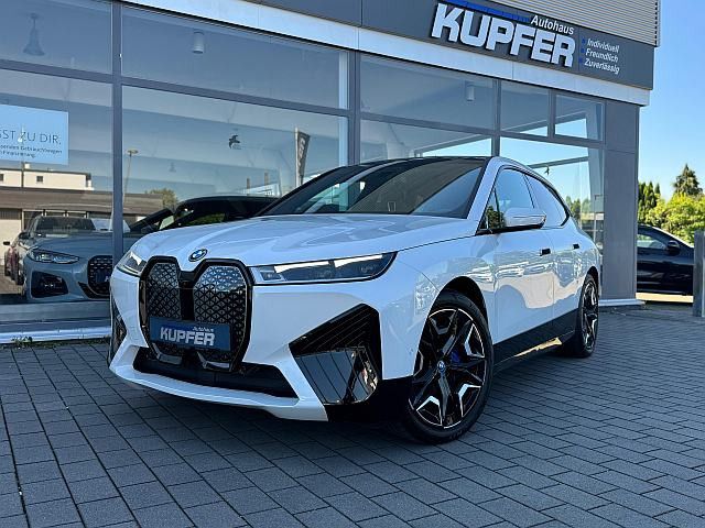 BMW iX 2023