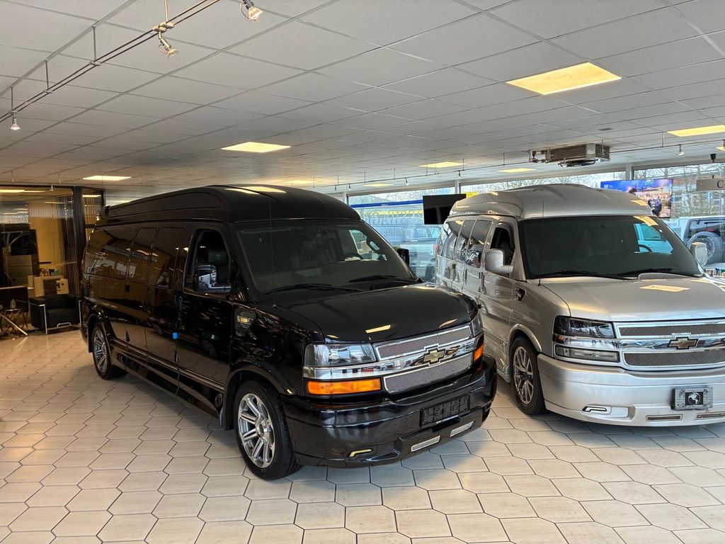 GMC Savana 2016