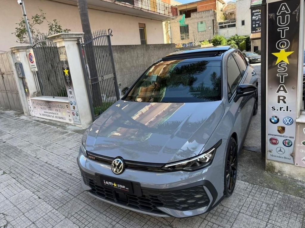 Volkswagen Golf 2024