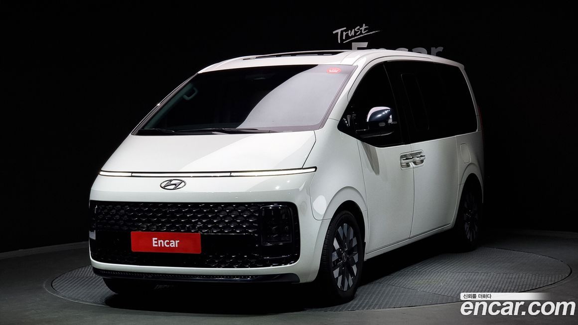 Hyundai Staria 2023
