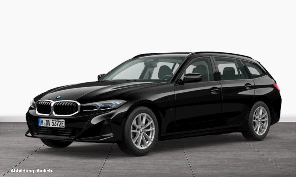 BMW 330 2022
