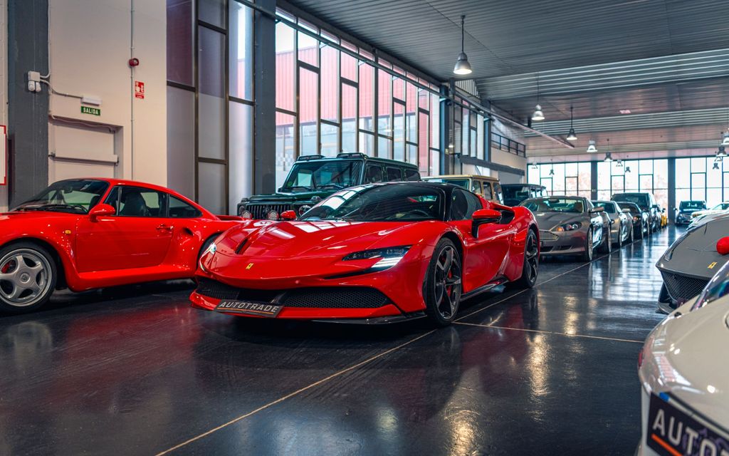 Ferrari SF90 2021