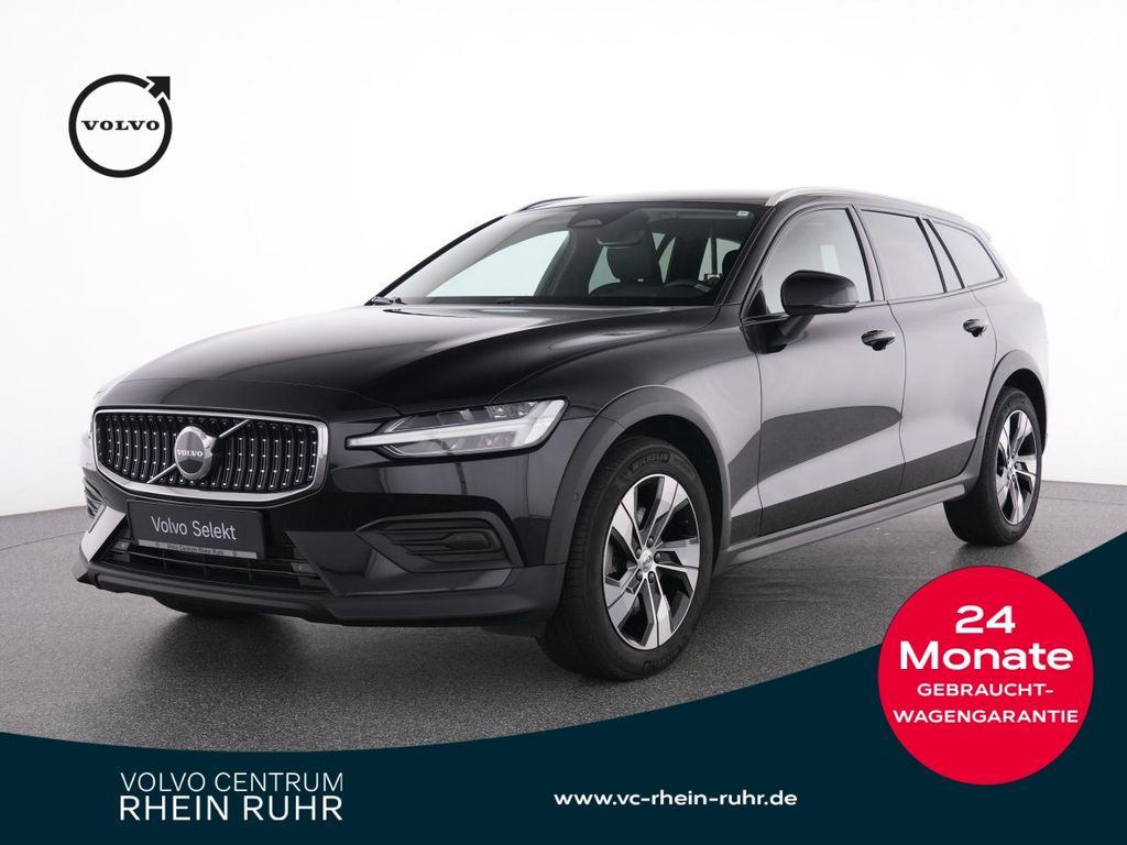 Volvo V60 Cross Country 2023