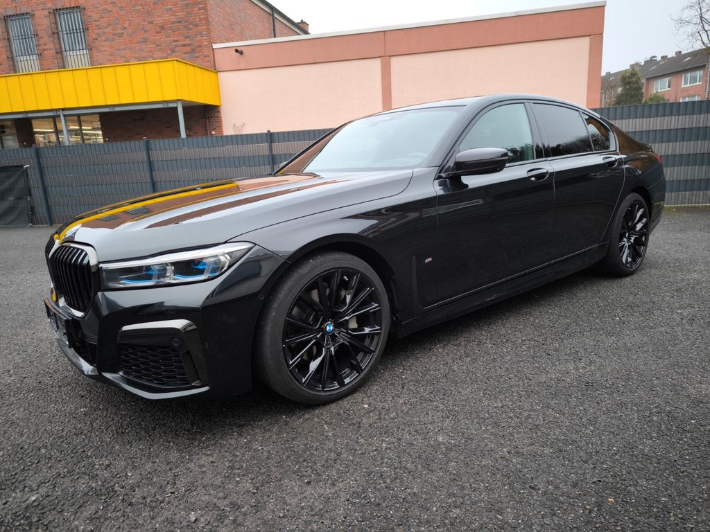 BMW 730 2022