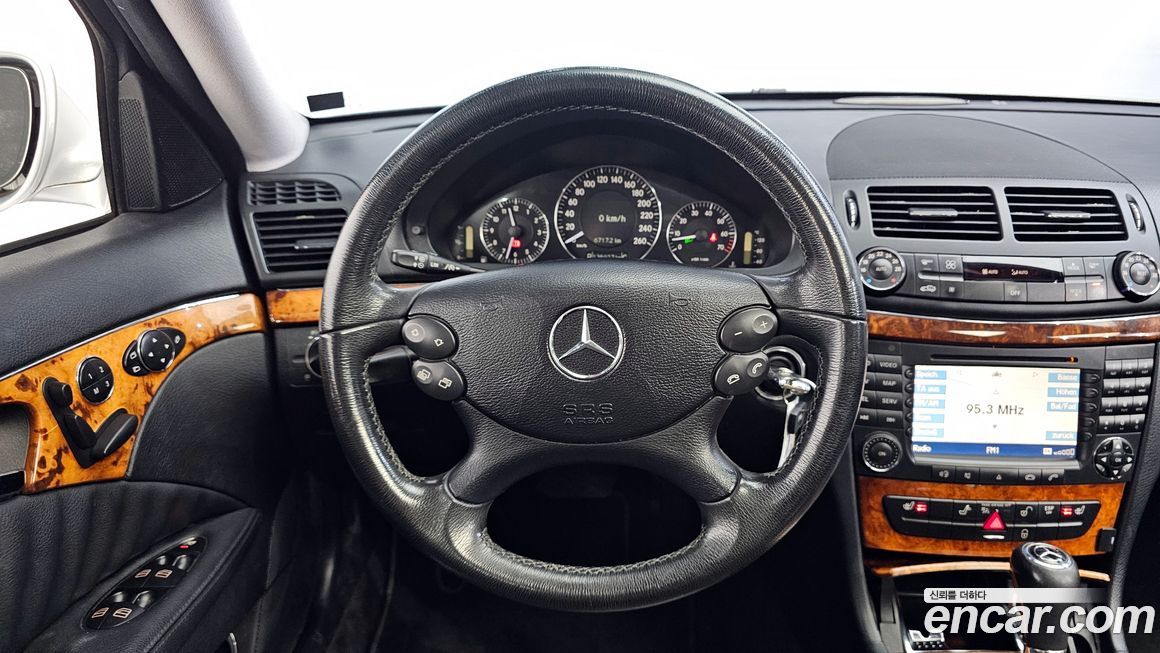 Mercedes-Benz E-Class 2008