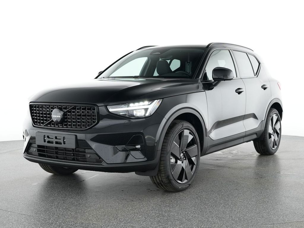 Volvo XC40 2025