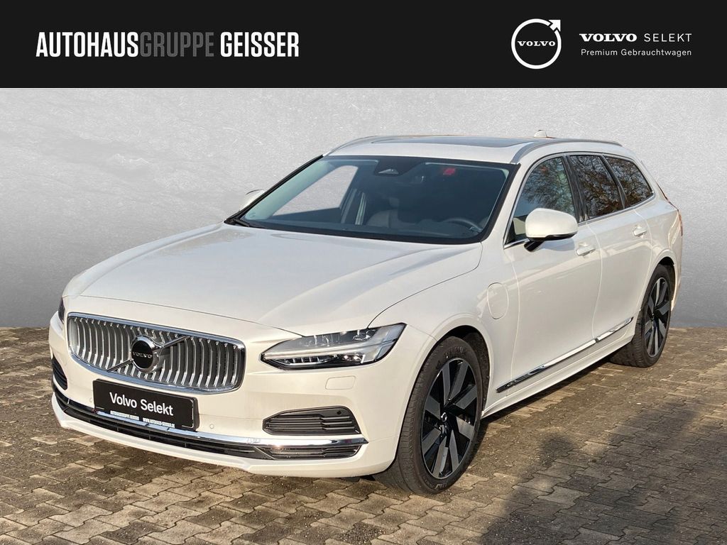 Volvo V90 2025