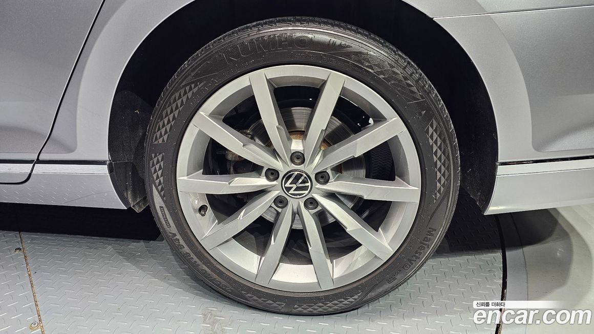 Volkswagen Passat 2022