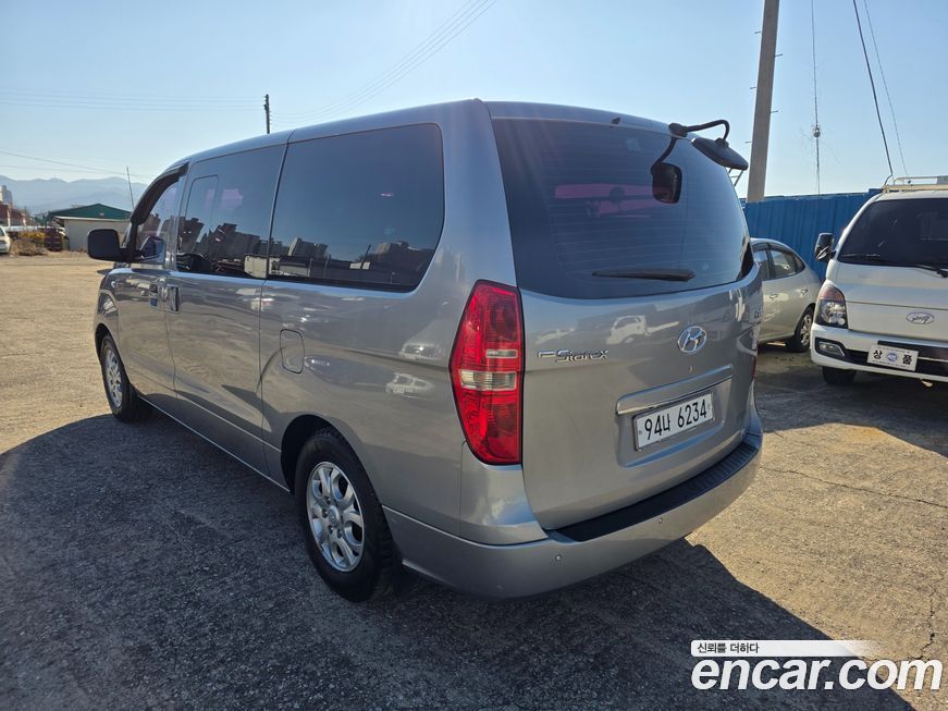 Hyundai Starex 2012