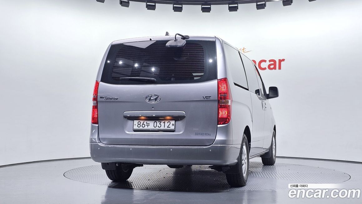 Hyundai Starex 2019