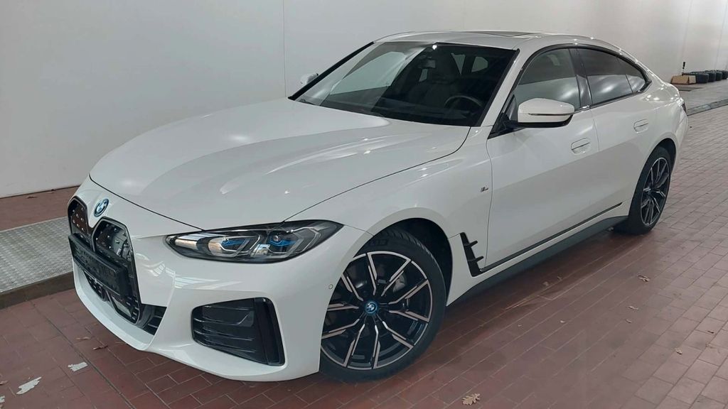 BMW i4 2023