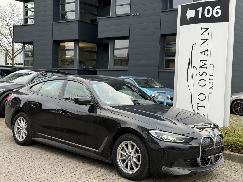 BMW i4 2023