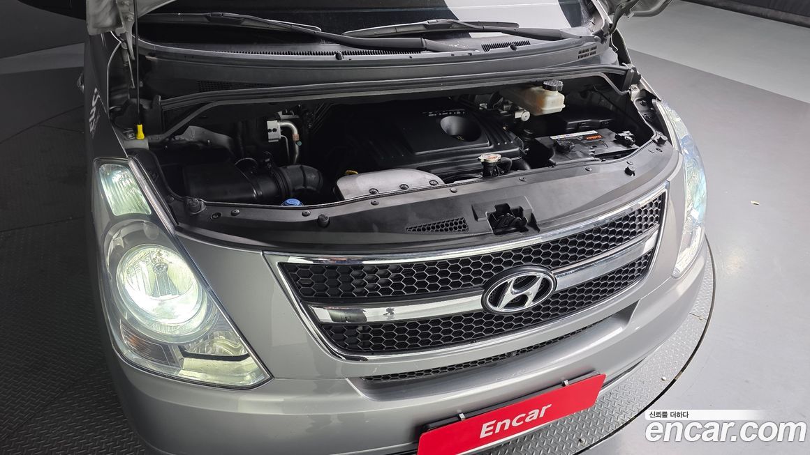 Hyundai Starex 2012