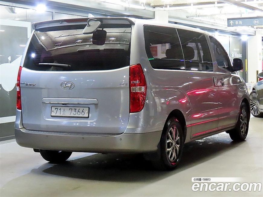 Hyundai Starex 2016