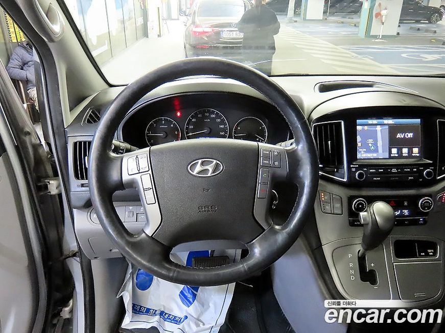 Hyundai Starex 2016
