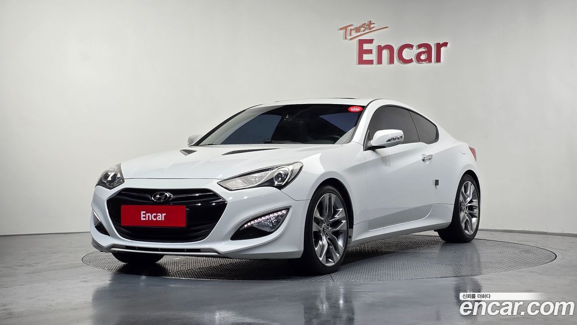 Hyundai Genesis 2012