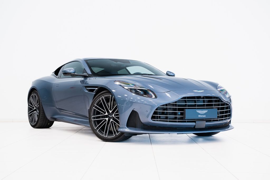 Aston Martin DB12