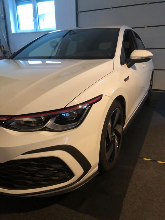 Volkswagen Golf 2021