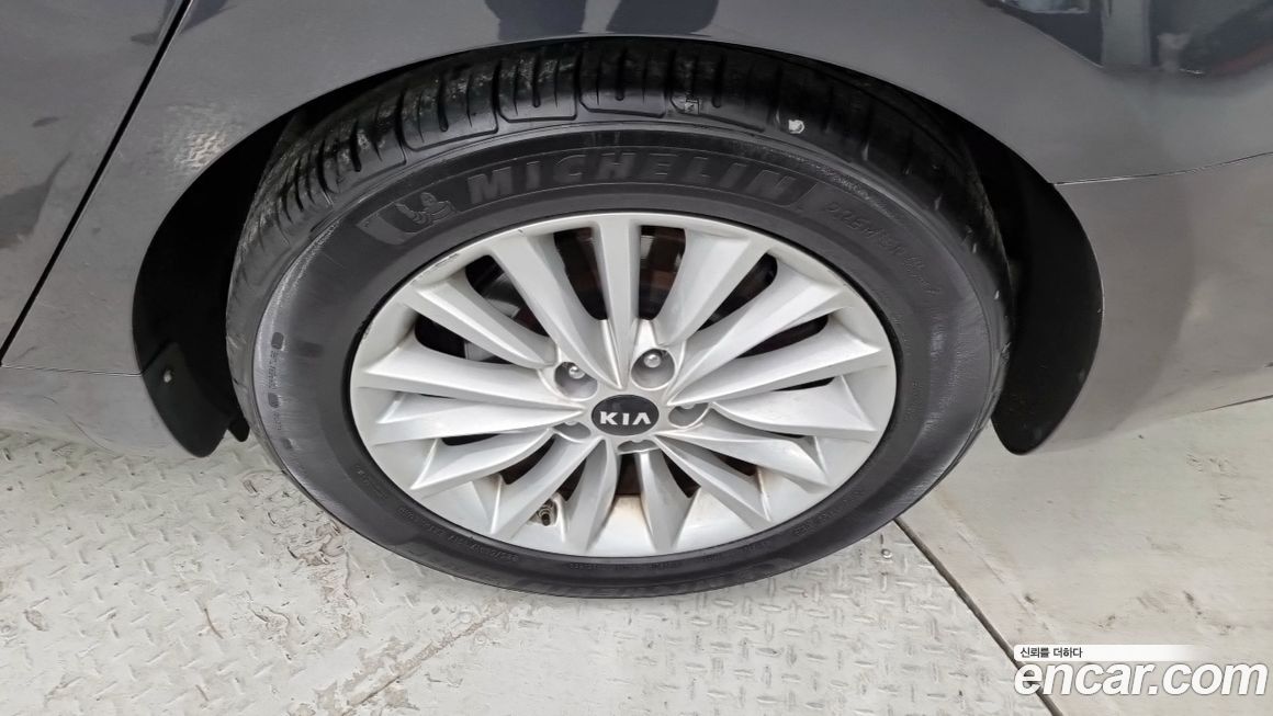 Kia K7 2016