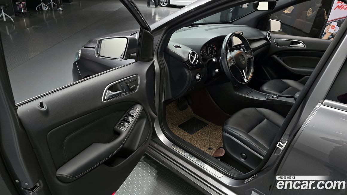 Mercedes-Benz B-Class 2015