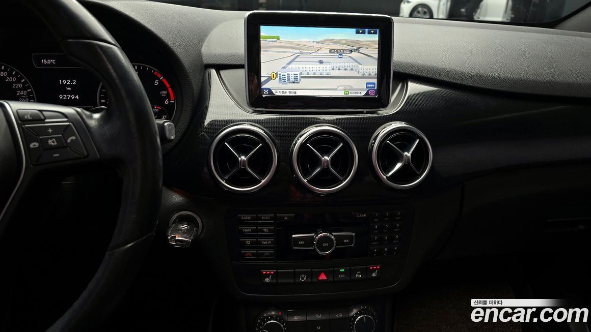 Mercedes-Benz B-Class 2015