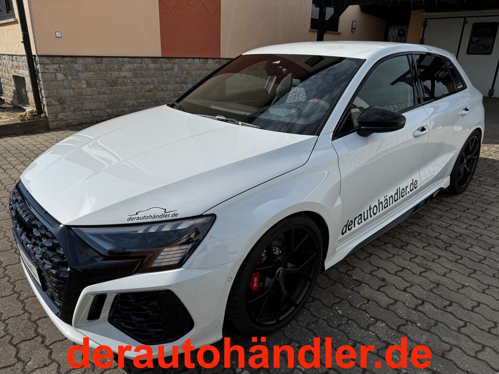 Audi RS3 2024