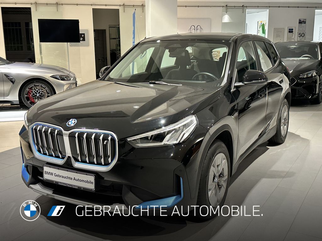 BMW iX1 2023