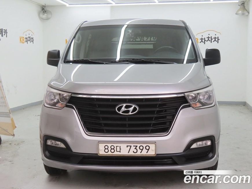 Hyundai Starex 2021