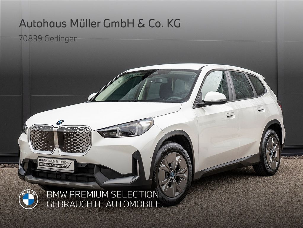 BMW iX1 2023