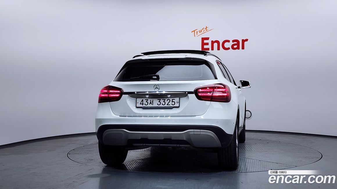 Mercedes-Benz GLA-Class 2018