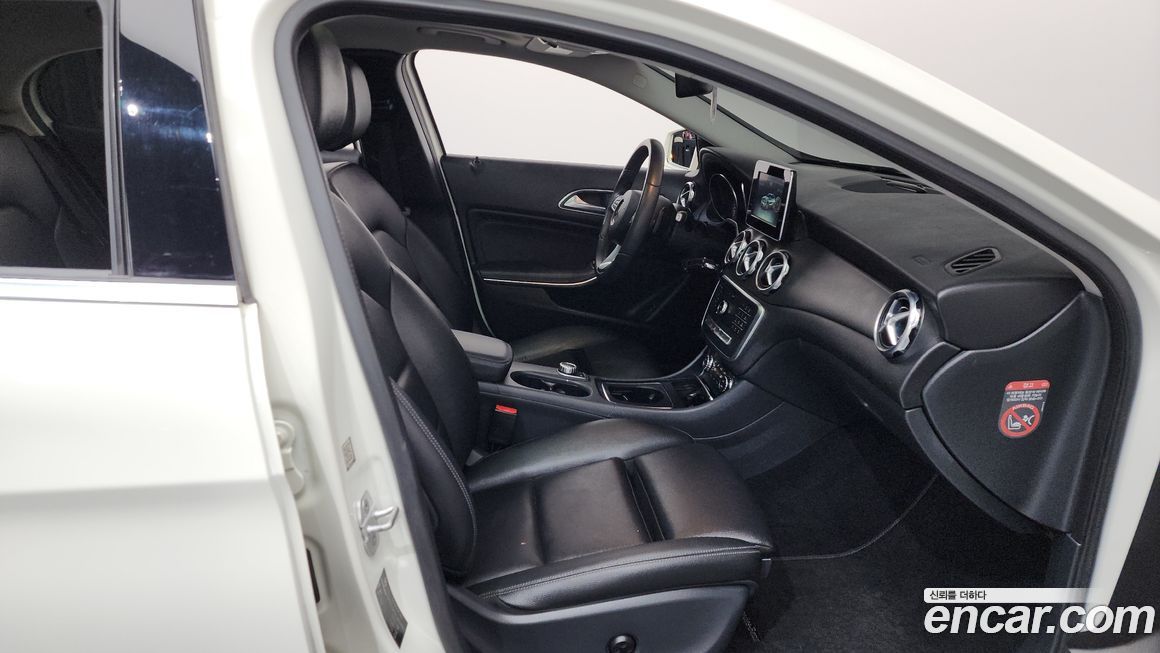 Mercedes-Benz GLA-Class 2018