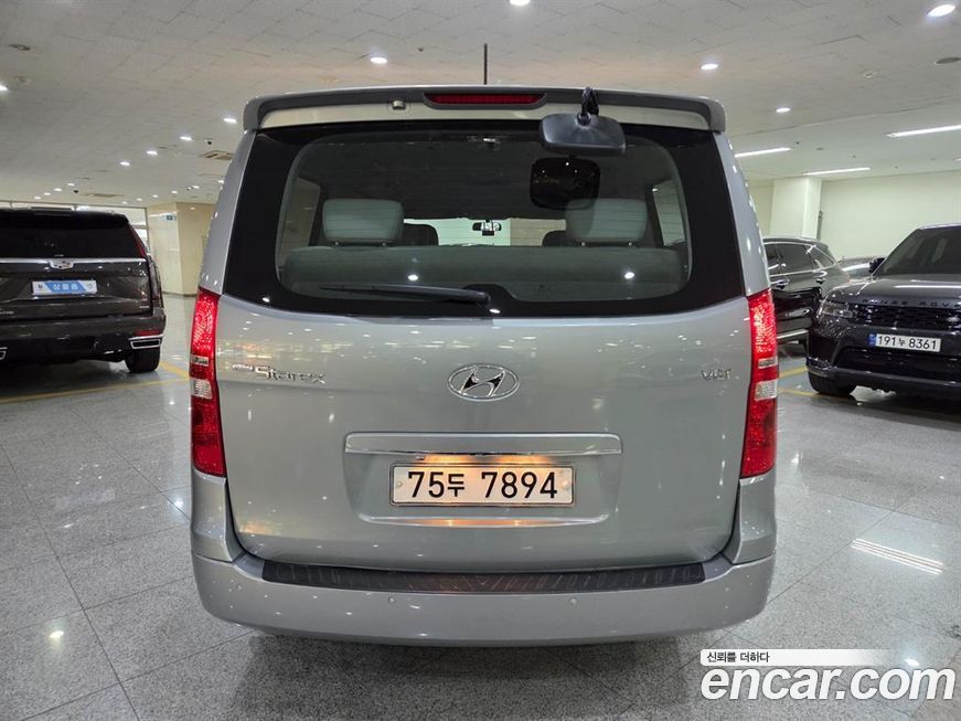 Hyundai Starex 2016