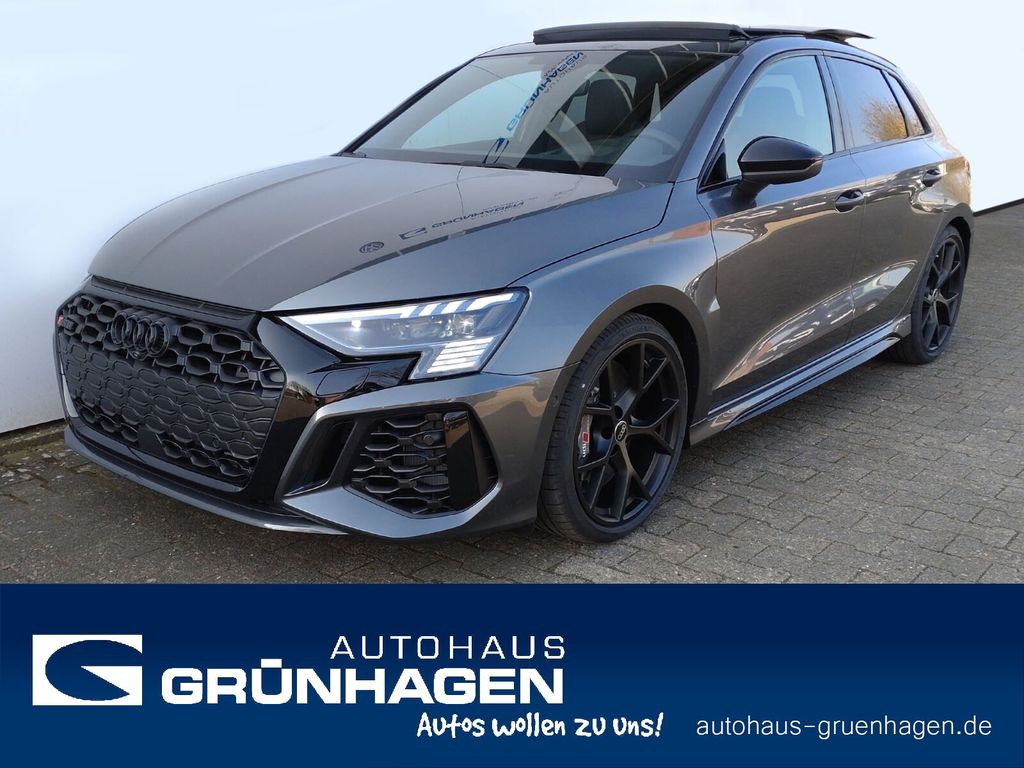 Audi RS3 2024