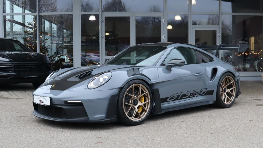 Porsche 992 2025