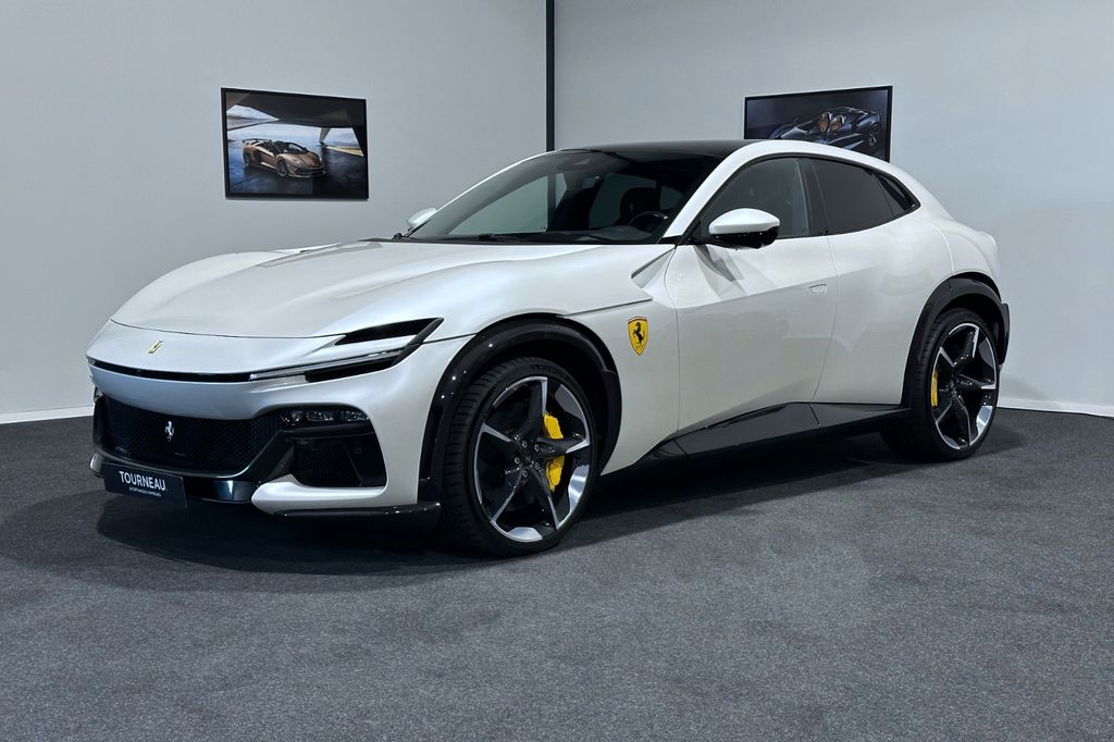 Ferrari Purosangue 2023