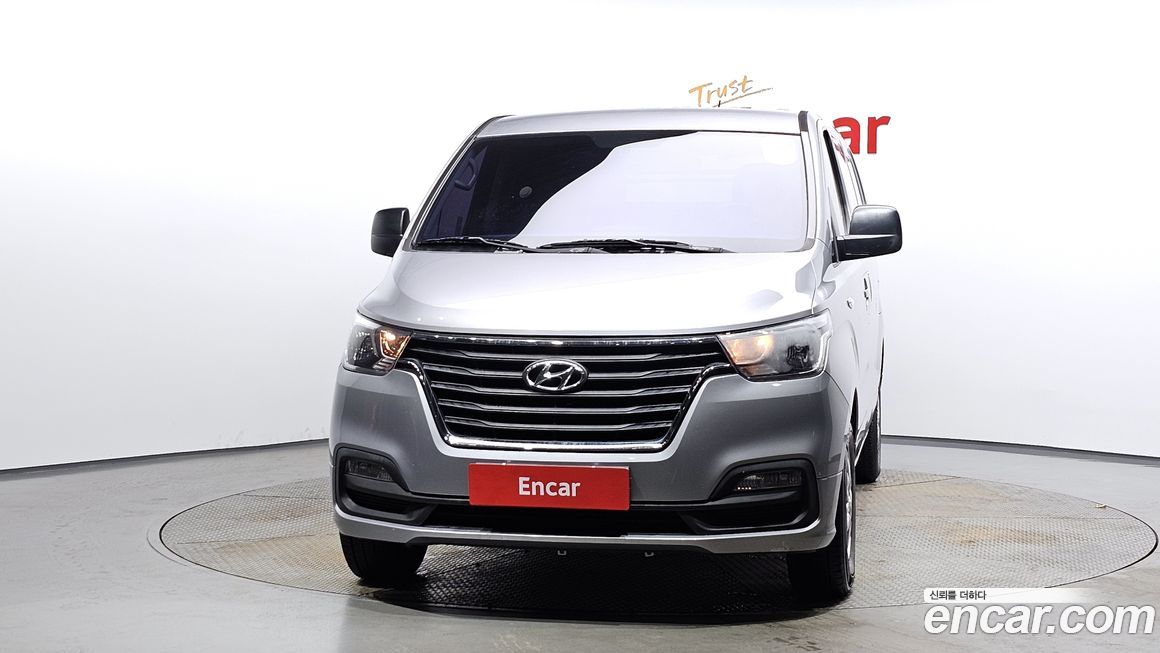 Hyundai Starex 2018