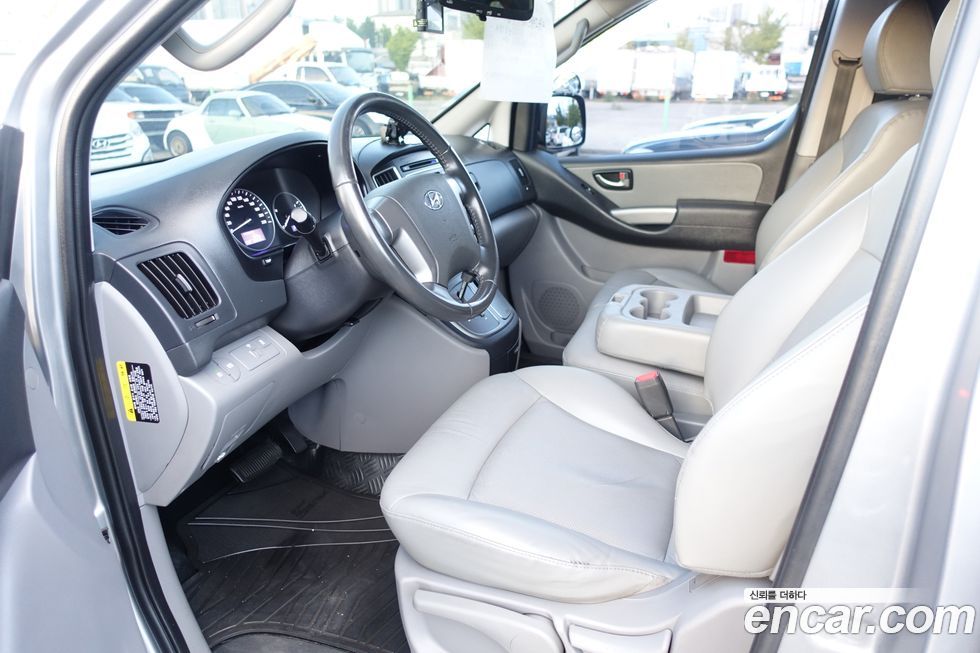 Hyundai Starex 2019