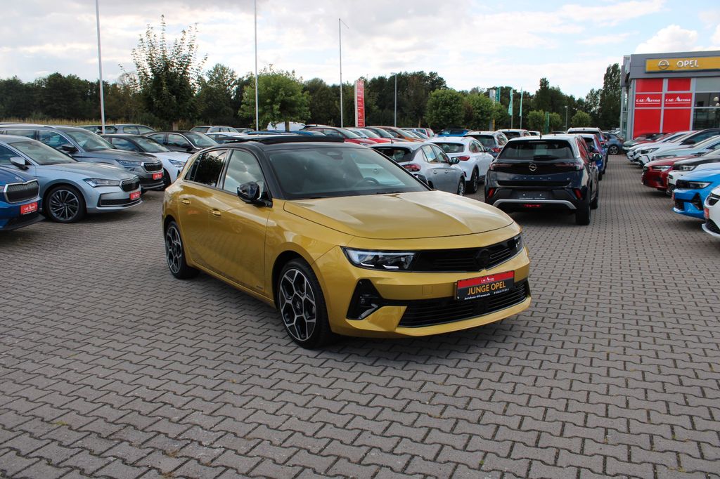 Opel Astra 2022