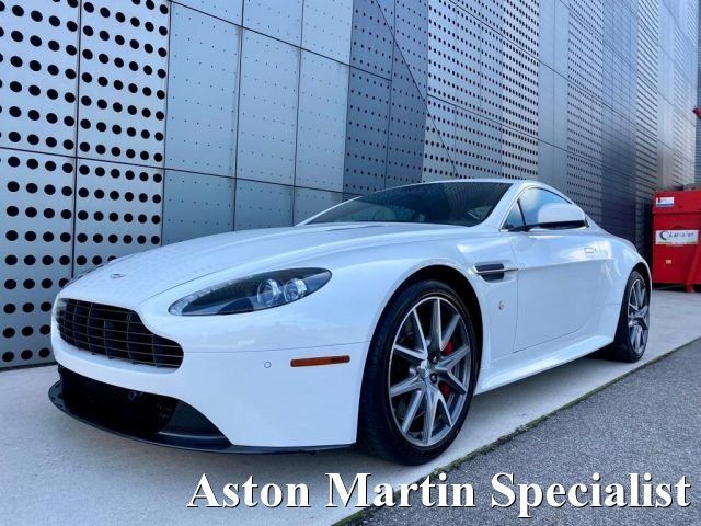 Aston Martin V8 Vantage 2013