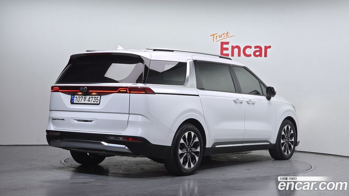 Kia Canival 2021