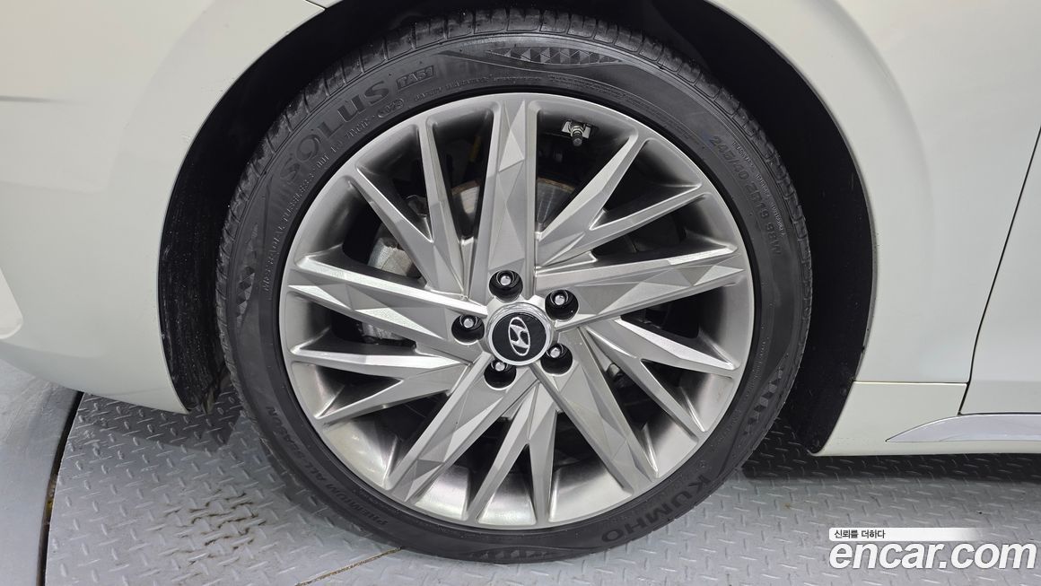 Hyundai Grandeur 2021