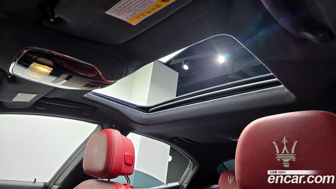 Maserati Ghibli 2019