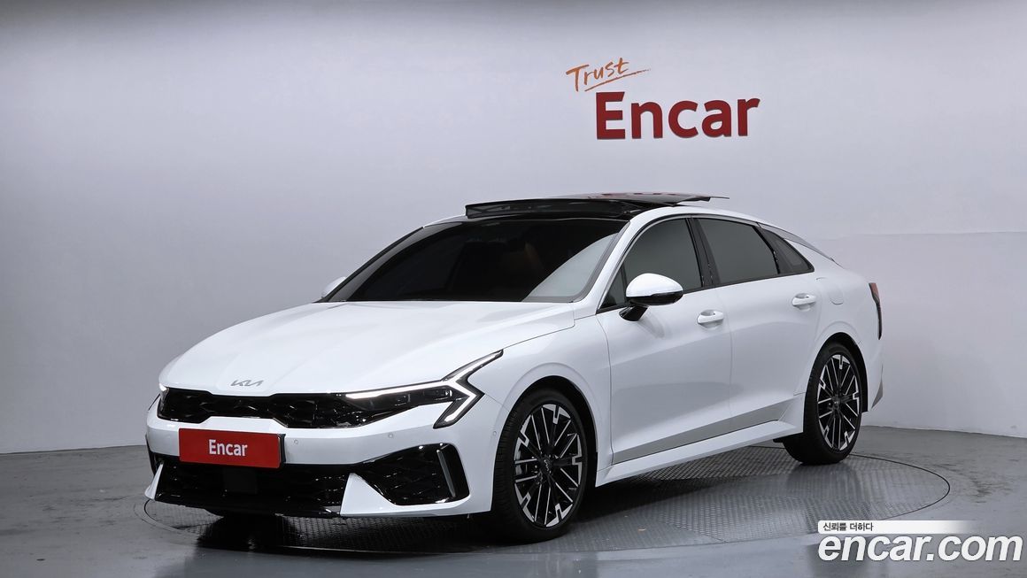 Kia K5 2025