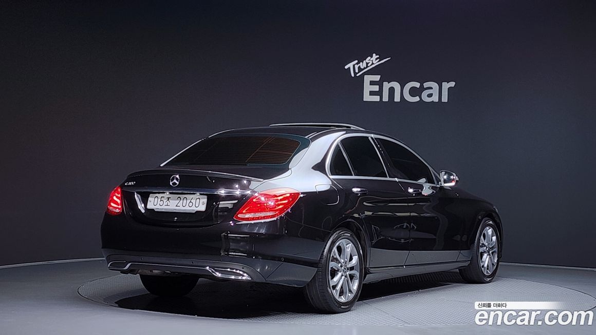 Mercedes-Benz C-Class 2017