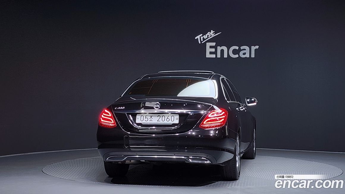 Mercedes-Benz C-Class 2017