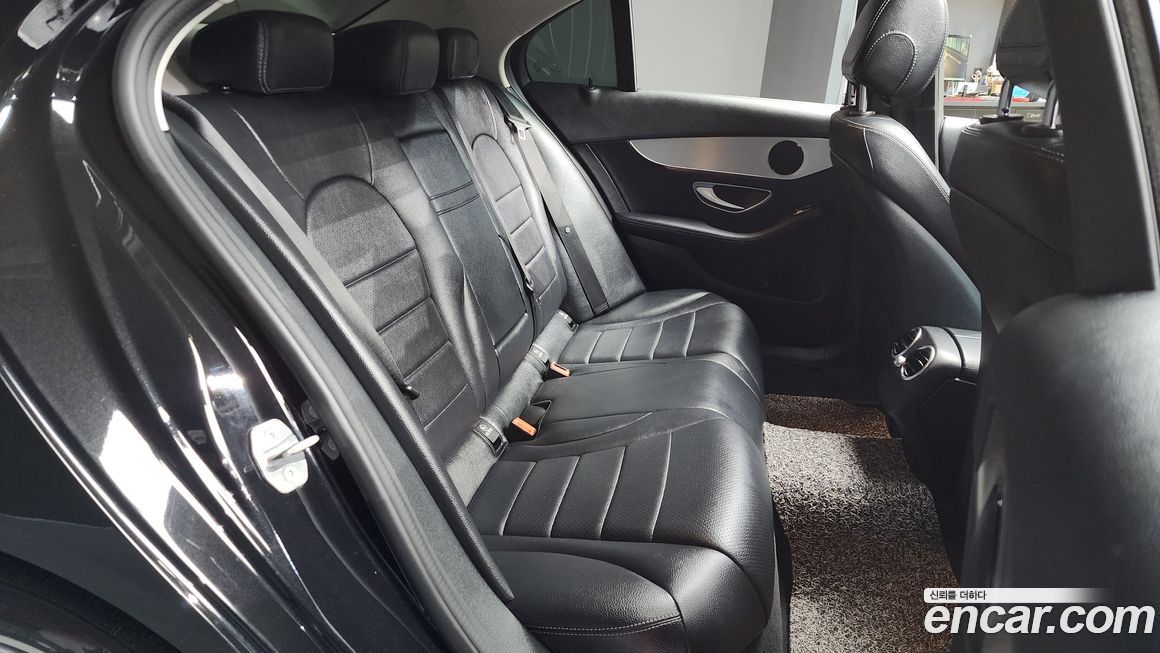 Mercedes-Benz C-Class 2017