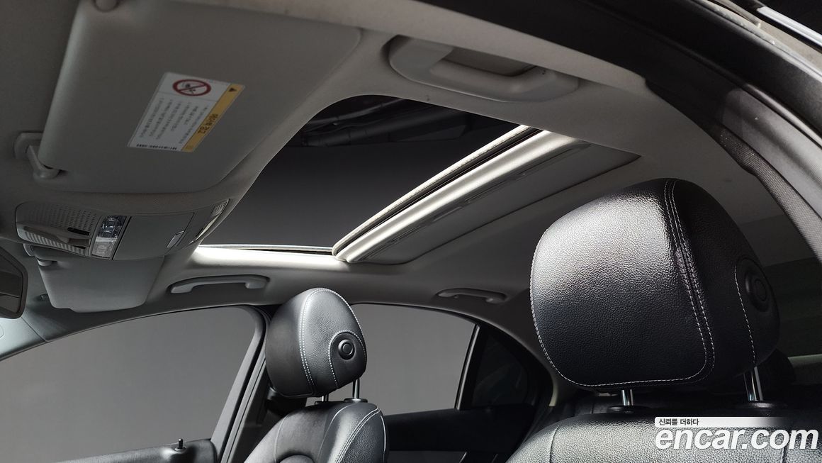 Mercedes-Benz C-Class 2017